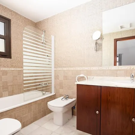 Ftv Holidays Homes *