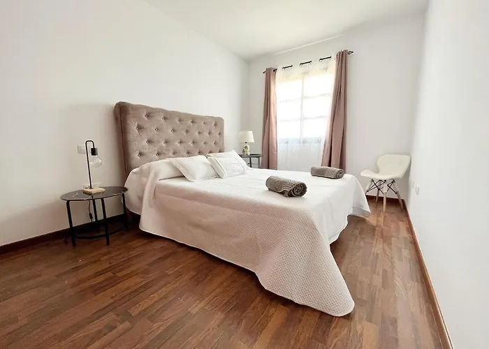 Ftv Holidays Homes 度假居 *